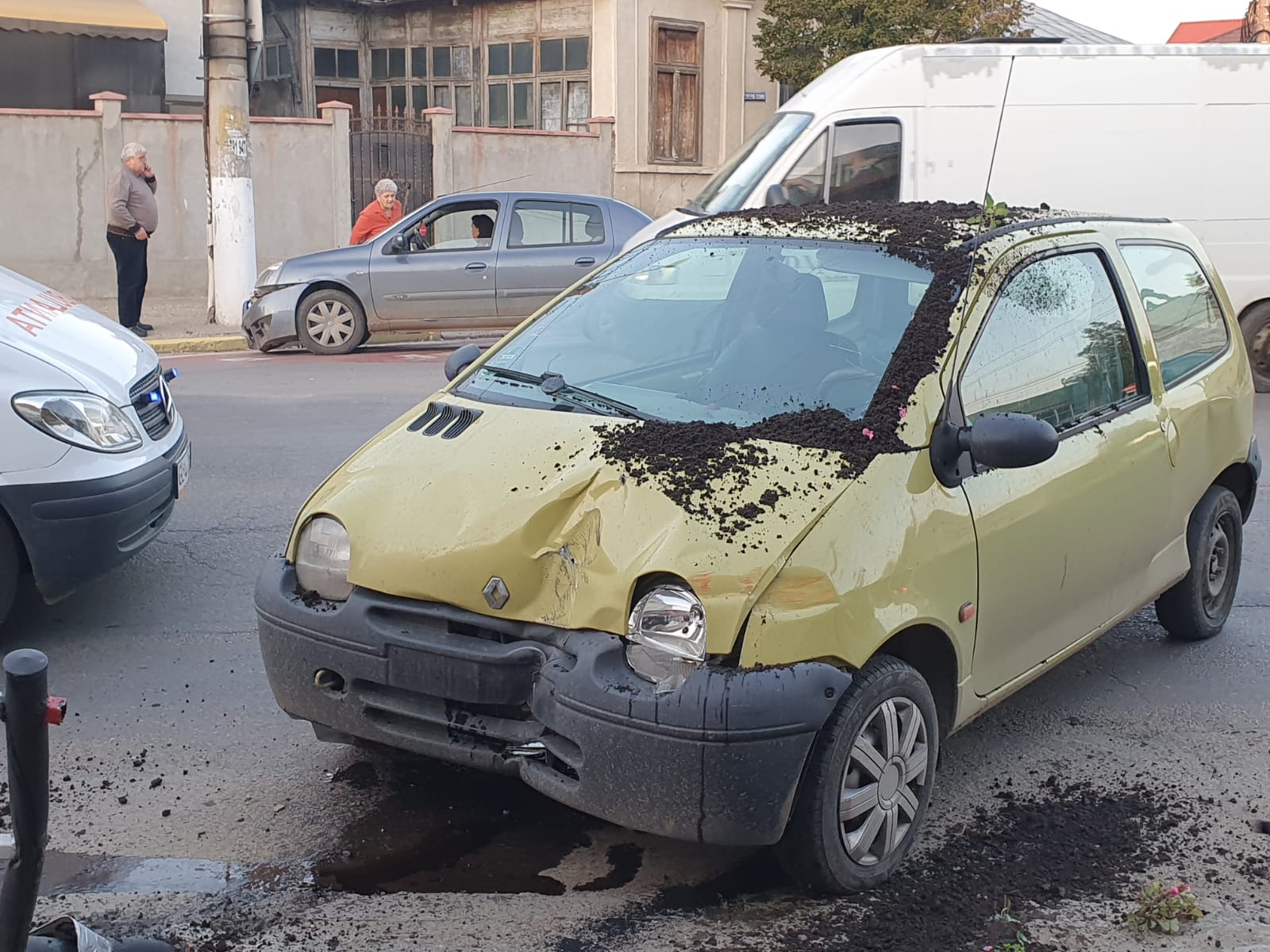 Accident grav în intersecţia Profiriu