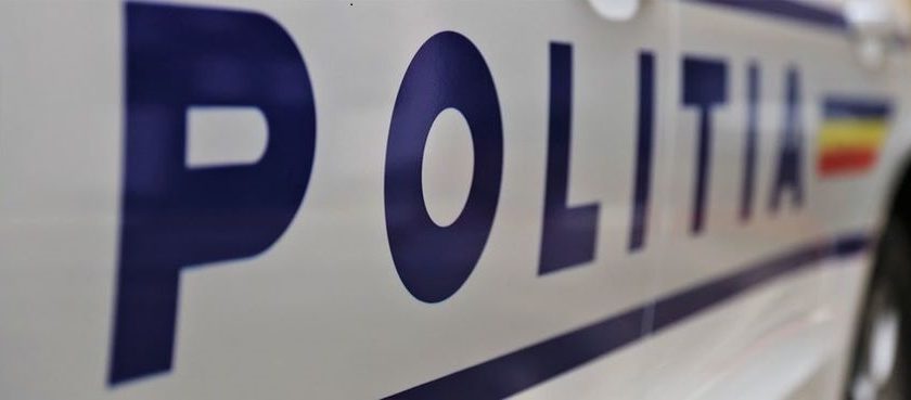 Un bărbat a fost găsit spânzurat într-un parc din Tecuci