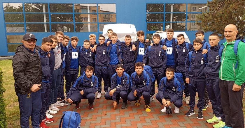 Jucătorii de rugby de la CSS Tecuci vor juca astăzi împotriva echipei Șoimii București