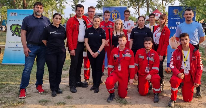 Polițiștii,  jandarmii, pompierii și personalul medical au avut grijă de insularii prezenți la Festivalul Insula