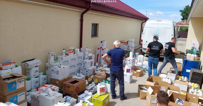 EXCLUSIV. Percheziții în Comuna Matca. Mai multe persoane suspecte într-un dosar penal