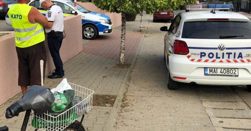 Un biciclist băut a fost accidentat de o mașină. S-a întâmplat la Corod