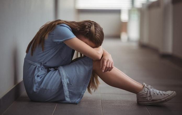 Caz grav la Corod. Un bărbat a violat o minoră. Fata de 14 ani a rămas gravida