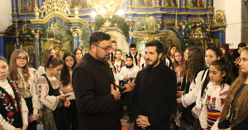 Copiii din Umbrărești au colindat și dăruit în satul Piscu Corbului. Parteneriat între parohia Umbrărești 1 și parohia Piscu Corbului
