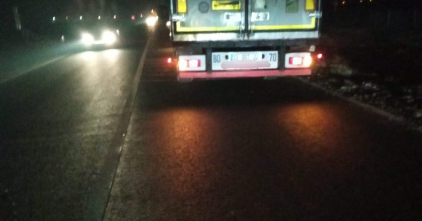 Accident lângă Tecuci. Un pieton a fost omorât de un TIR