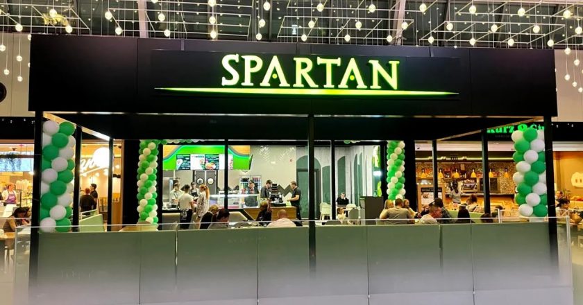 Spartan își ia jucăriile și pleacă din Austria