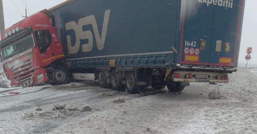 Atenție! In județul Galați sunt drumuri cu circulația blocată sau îngreunată