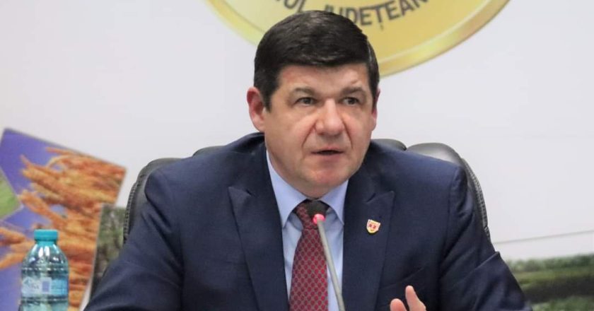 Costel Fotea: Accesăm fonduri europene pentru dotarea cluburilor școlare cu echipamente sportive
