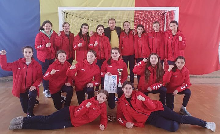 Trei victorii decisive, obținute de echipa de handbal feminin CSS Tecuci