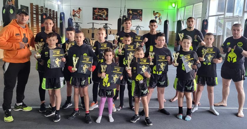 CAMPIONI. 19 medalii de aur, câștigate de sportivii tecuceni