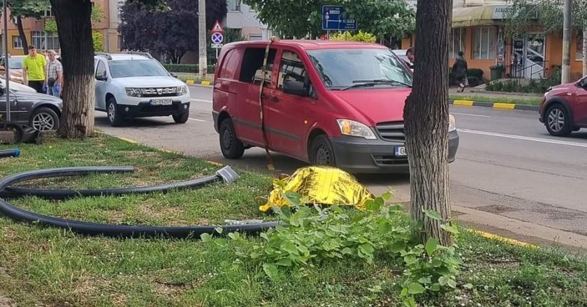 Tragedie la Tecuci.  Un bărbat a făcut infarct la scurt timp după ce a coborât din autoturism
