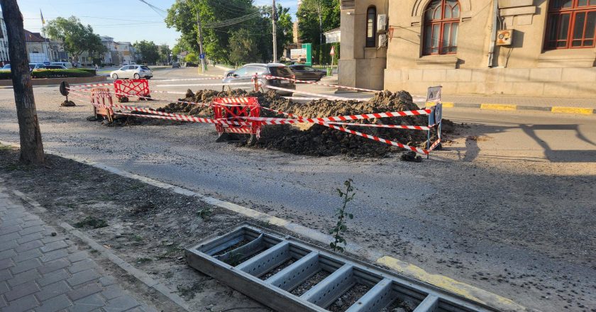 Tecuciul rămâne încă o zi fără apă potabilă