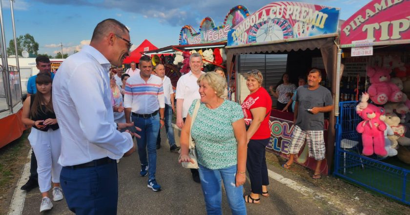 Prefectul Claudiu Gavril a vizitat Iarmarocul din Tecuci