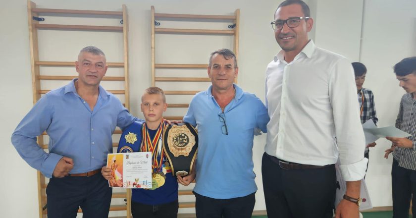 Copiii din Valea Mărului au fost premiați pentru performanțele obținute