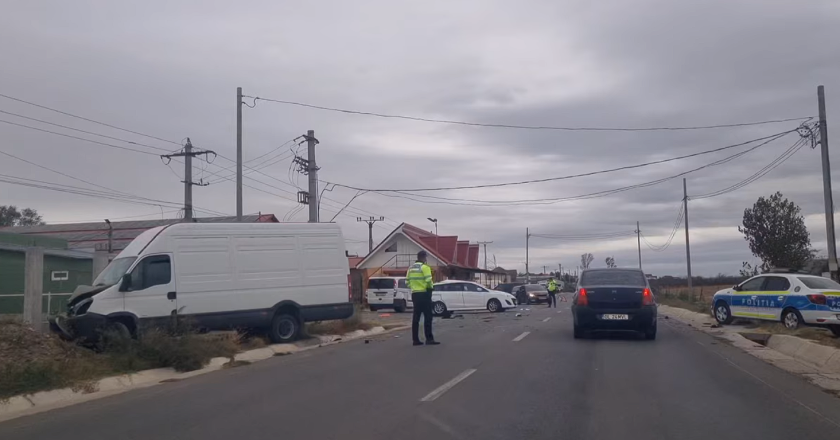 UPDATE FOTO. 3 mașini implicate într-un incident rutier în Tecuci