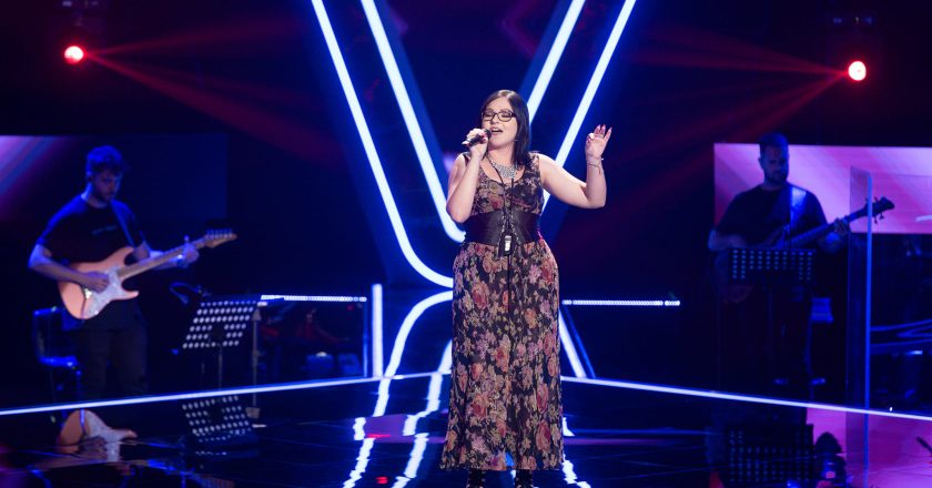 VIDEO. Alexandra Damian din Tecuci a întors toate scaunele la Vocea României