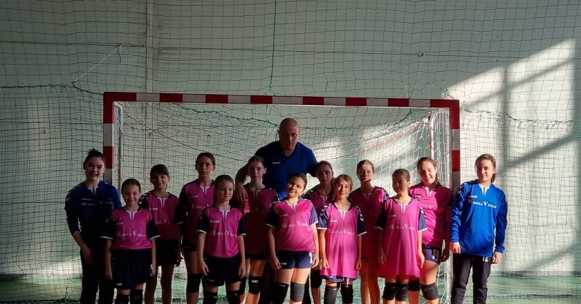 VICTORIE. Junioarele (4) de la CSS Tecuci au câștigat în prima etapă, acasă