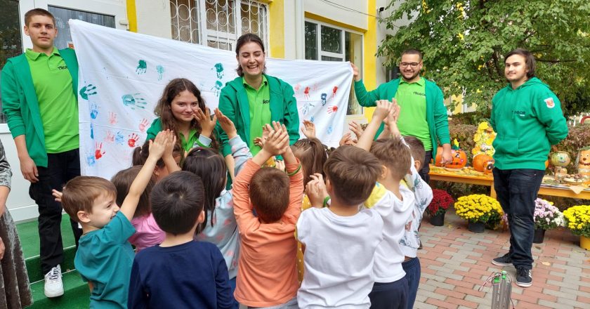 Educație, altfel! O zi plină de roboți pentru copiii grădiniței „PRICHINDEL”