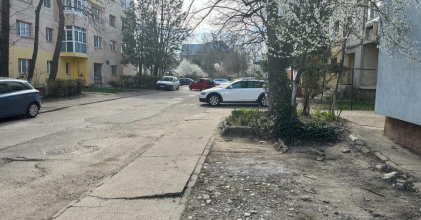 Tecucenii pot să rămână fără loc de parcare în 2024