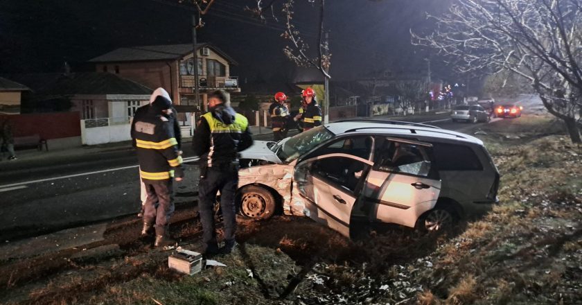 Accident cu 4 răniți la Barcea. Cine sunt șoferii și care este starea victimelor