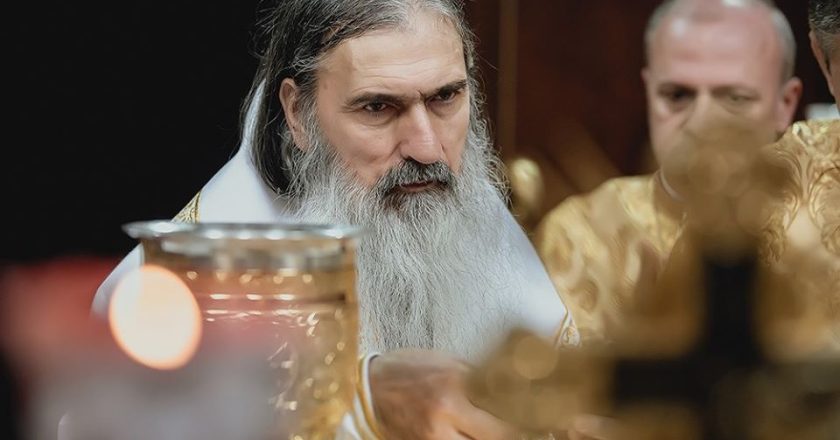 DNA i-a facut lui Teodosie un cadou de Sf. Nicolae. Ce a primit înaltul