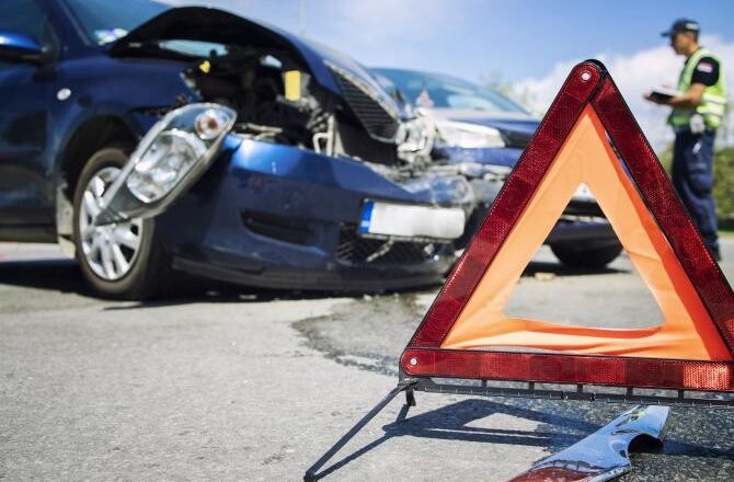O șoferiță de 70 de ani a ajuns la spital în urma unui incident rutier GRAV