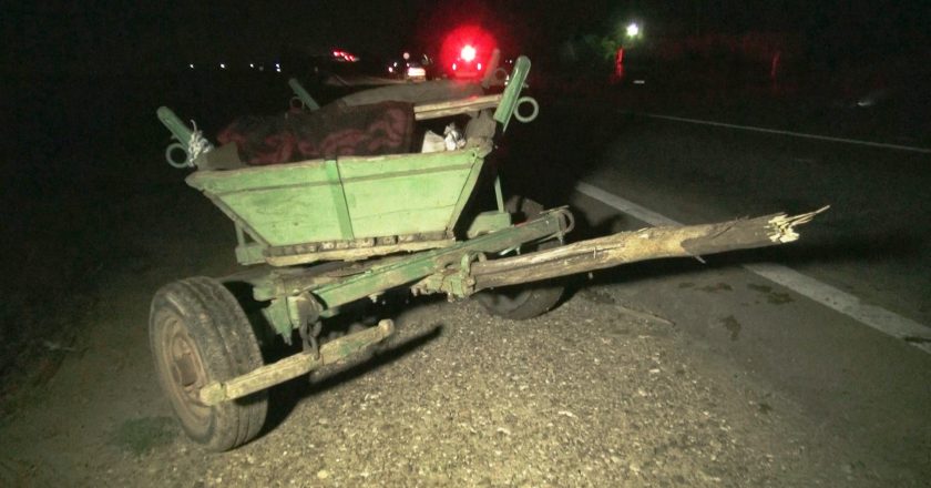 Accident între o mașină și o căruță la Poiana. Cei implicați erau beți