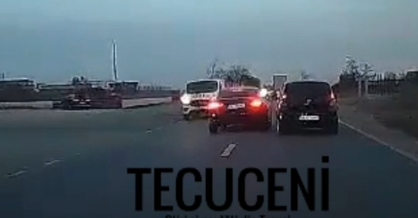 Video Zmeu pe DN25, între Tecuci și Drăgănești. Depășire riscantă și accidentat evitat la limită