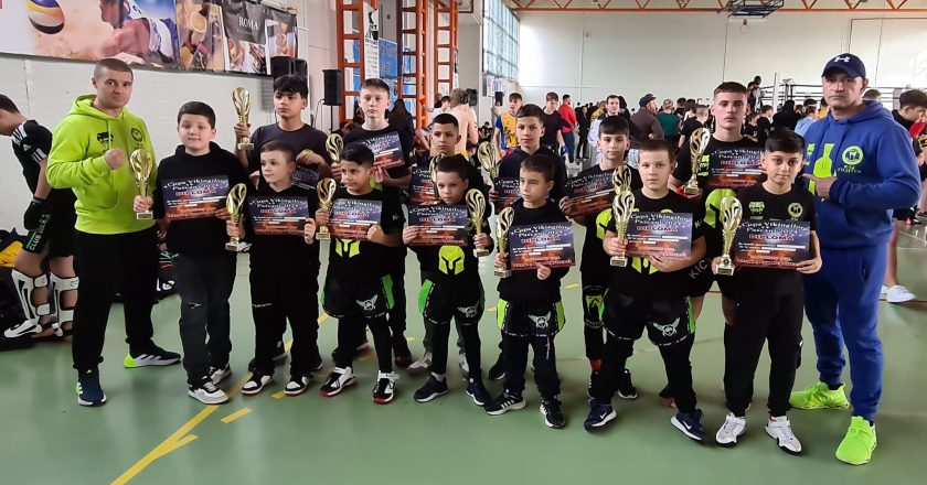 SPORT. 11 trofee au ajuns la Tecuci după o competiție dură desfășurată la Pașcani
