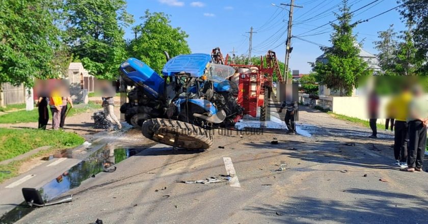 Accident între un tractor și un tir pe DN25 la Umbrărești. Tractoristul era băut