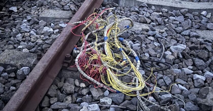 FOTO. Doi tineri de 19 și 27 de ani au fost prinși în flagrant pentru furt