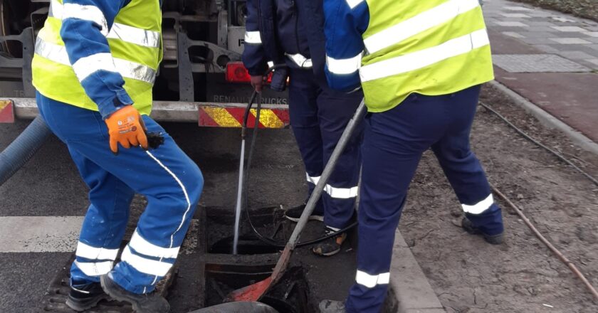 Lucrări anuale de curățare realizate de APĂ CANAL S.A Galați