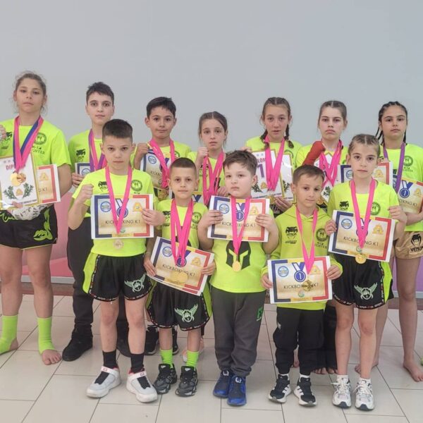 Performanță remarcabilă pentru „Spartanii Tecuceni” la Cupa României ABSOLUT la Kickboxing-K1