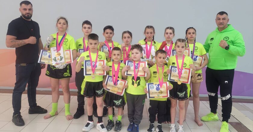 Performanță remarcabilă pentru „Spartanii Tecuceni” la Cupa României ABSOLUT la Kickboxing-K1