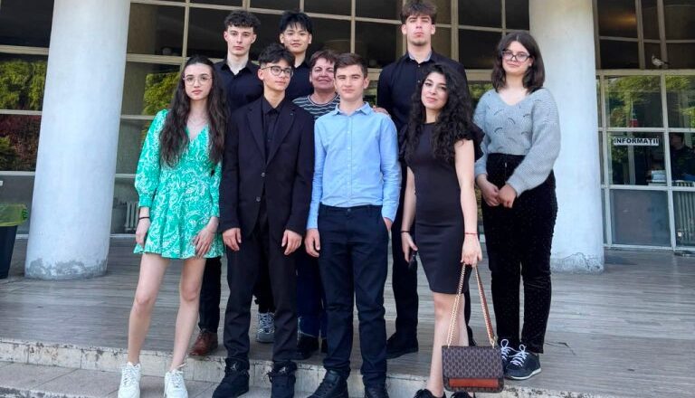 Rezultate excepționale obținute de pianiștii pregătiți de prof. Alexandra Manolache la „Micul virtuoz”