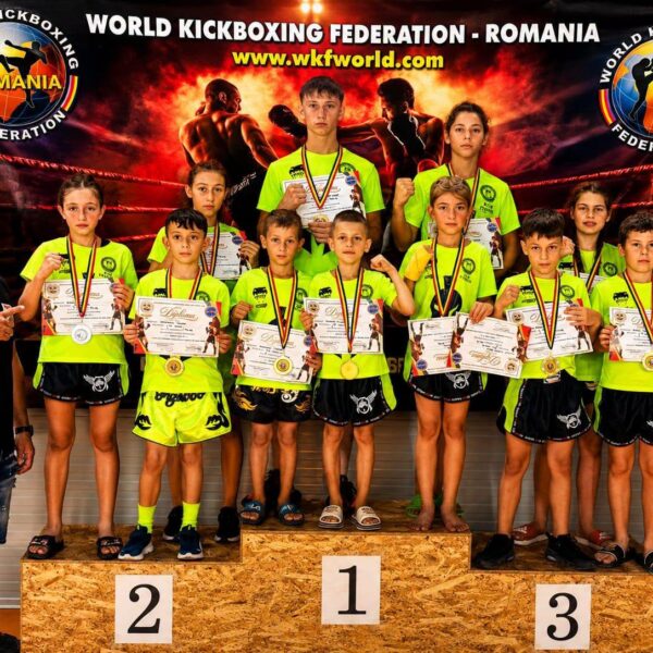 Performanță remarcabilă pentru Kickbox & Muay Thai Tecuci: 11 sportivi, 11 medalii de aur la SWAT CUP 3