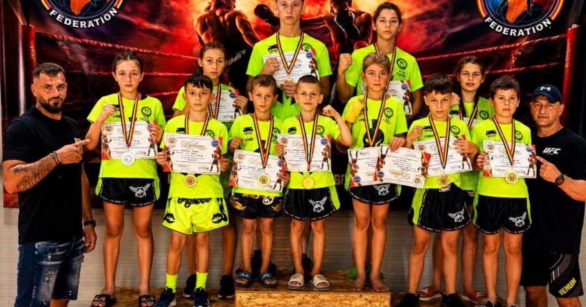 Performanță remarcabilă pentru Kickbox & Muay Thai Tecuci: 11 sportivi, 11 medalii de aur la SWAT CUP 3