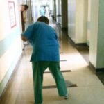 Angajăm îngrijitor pentru perioadă determinată